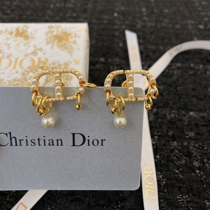 chr1st1an D10r earrings